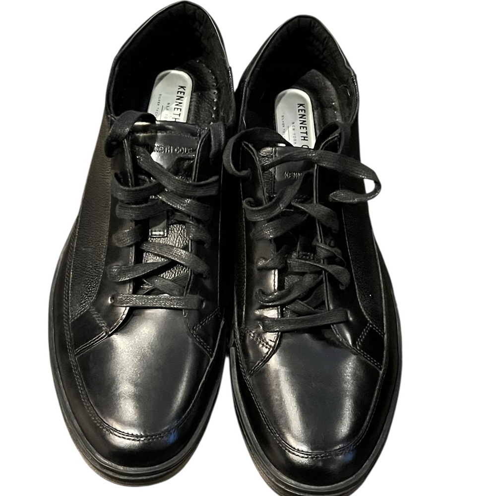 Kenneth Cole Black Leather Oxfords Sleek Design